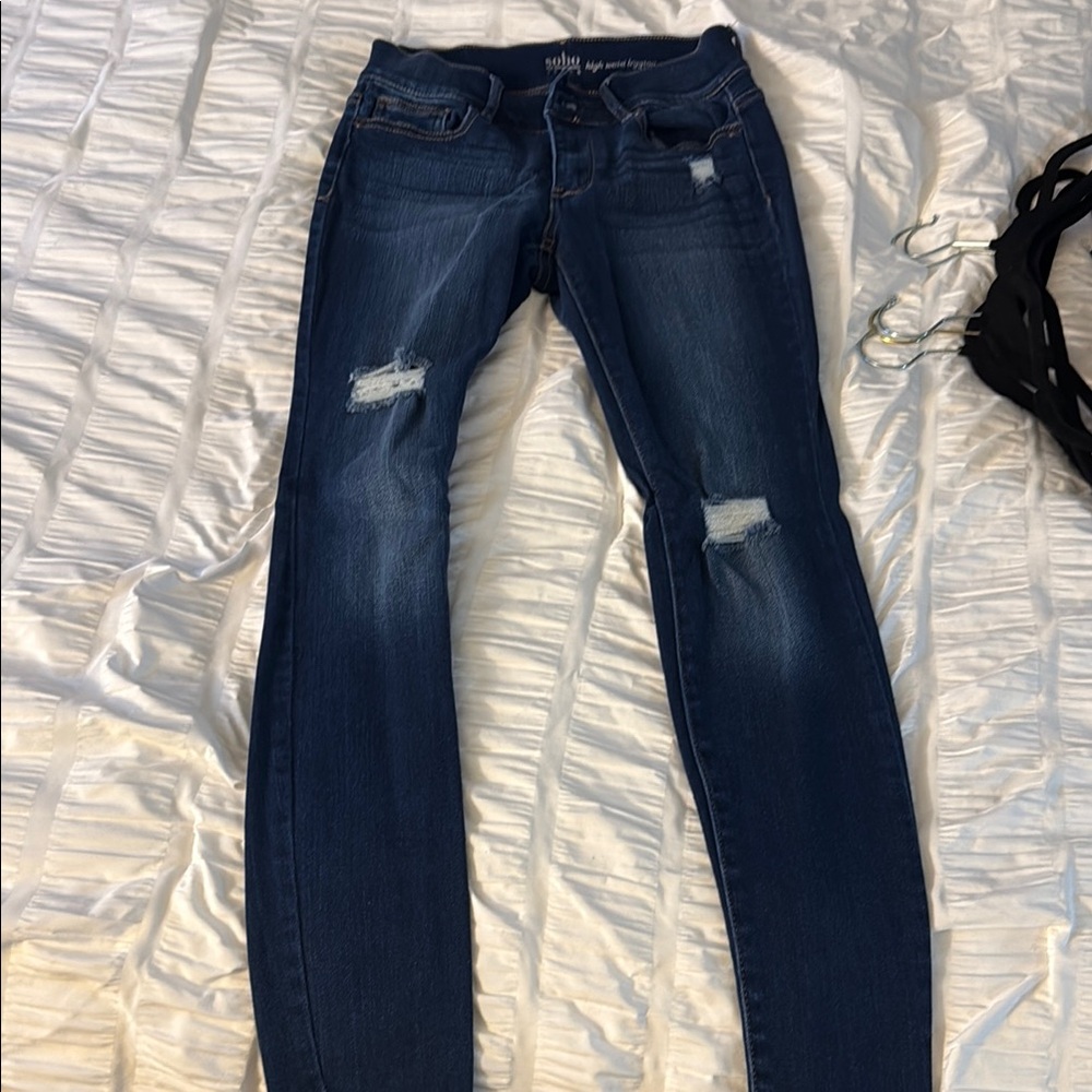 Women's Distressed Blue Jean high waist jegging Size 4